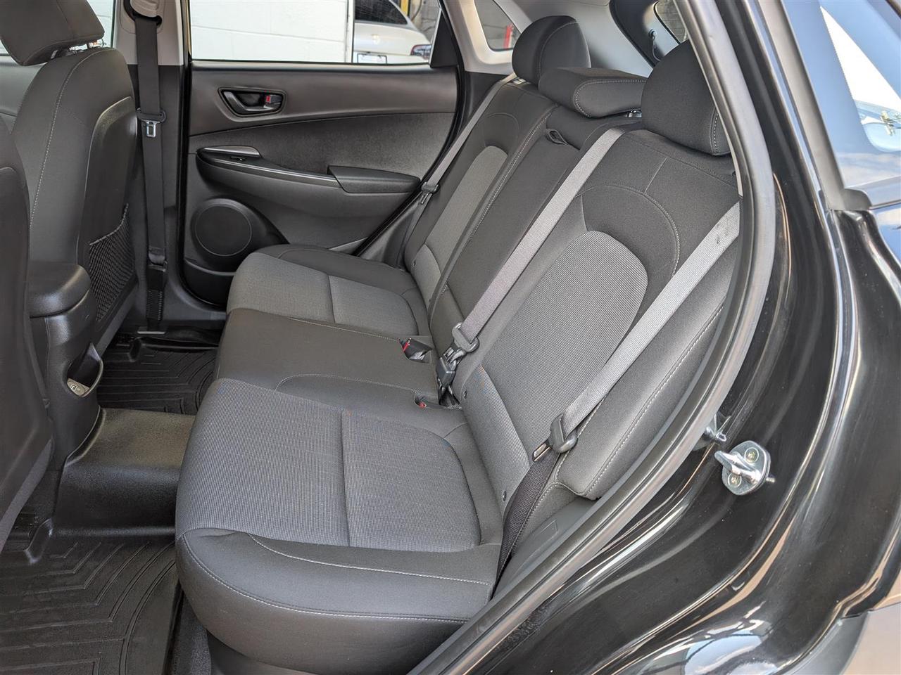 2023 Hyundai KONA PREFERRED - HTD SEATS - REVERSE CAM - BLINDSPOT Photo
