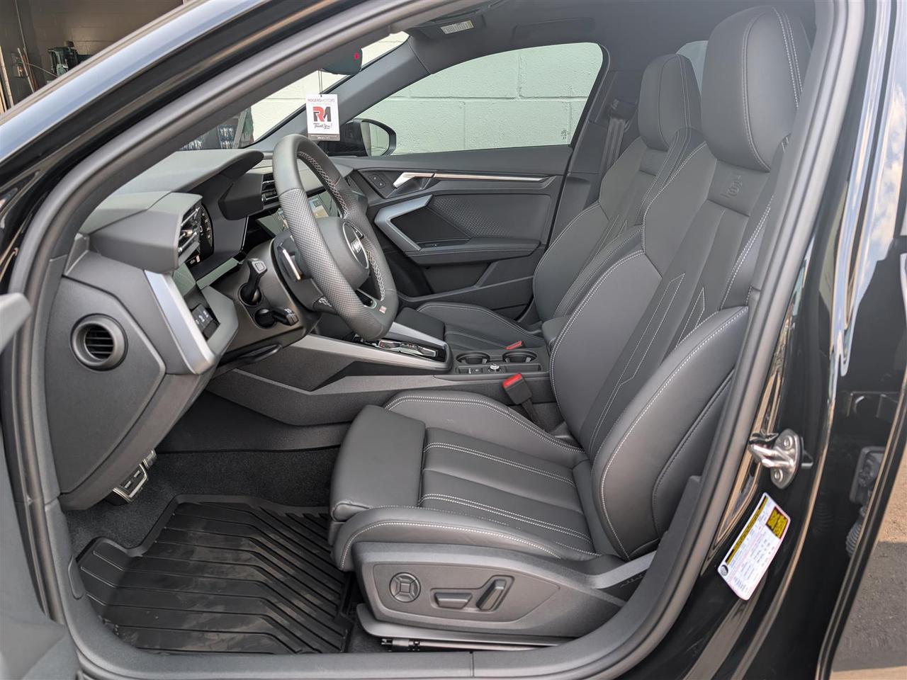 2025 Audi A3 TECHNIK QTRO S-LINE - SUNROOF - NAVI -TECH FEATS Photo