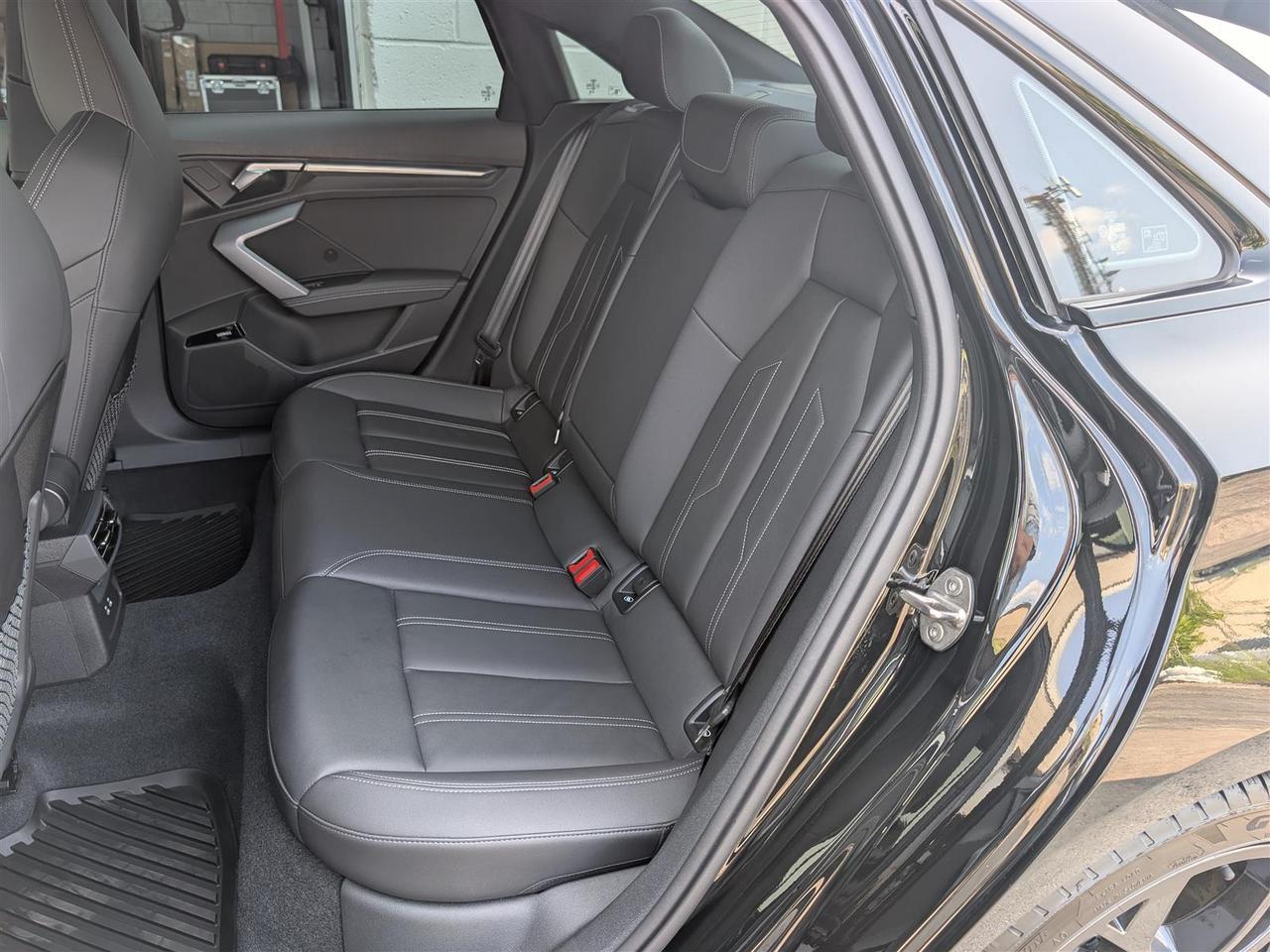 2025 Audi A3 TECHNIK QTRO S-LINE - SUNROOF - NAVI -TECH FEATS Photo