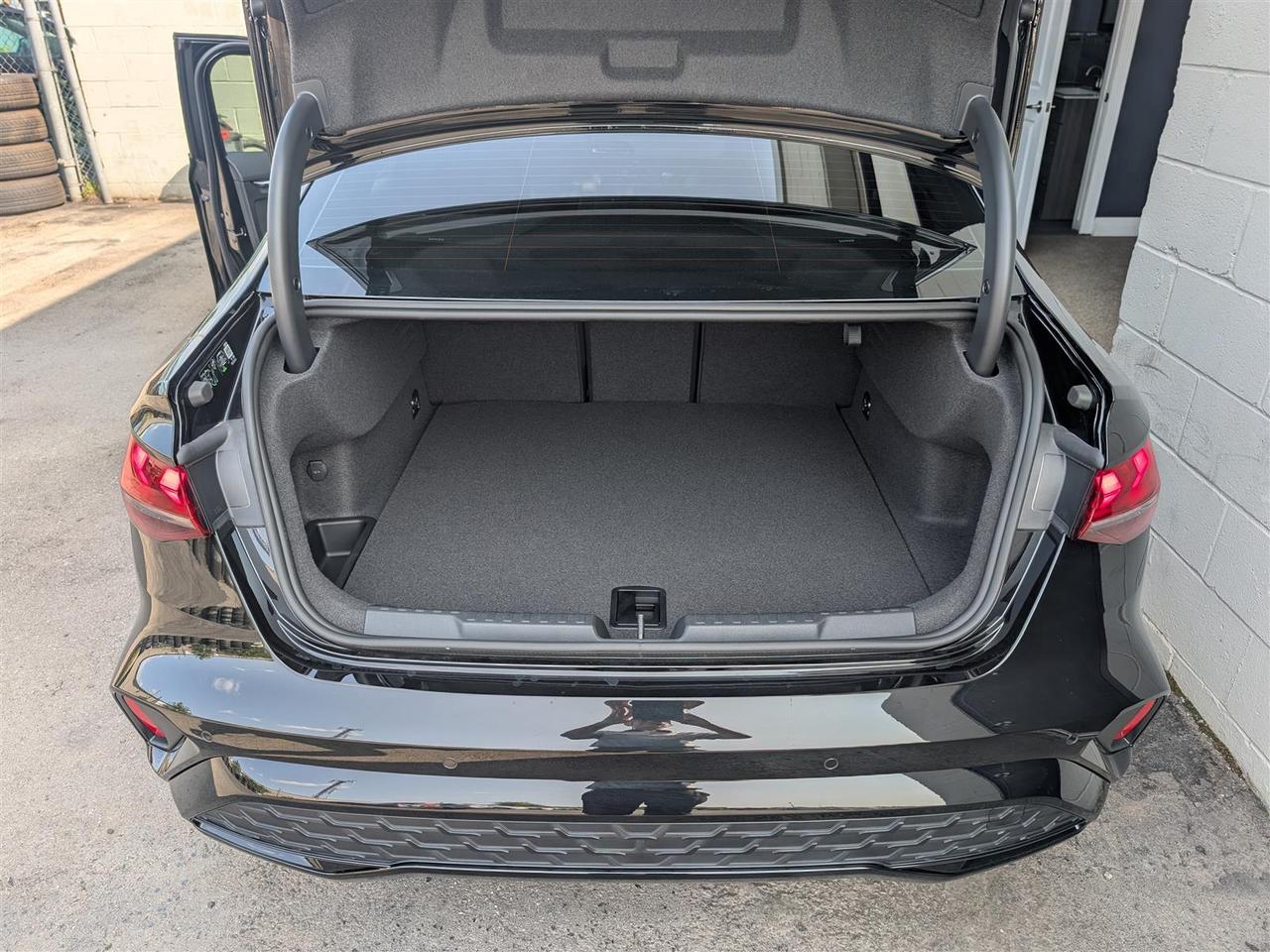 2025 Audi A3 TECHNIK QTRO S-LINE - SUNROOF - NAVI -TECH FEATS Photo