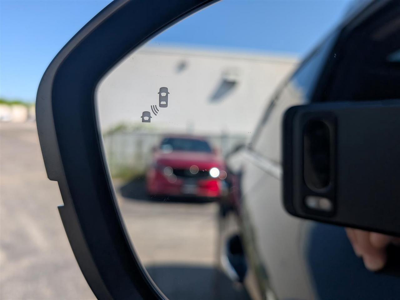 2024 Infiniti QX60 LUXE AWD - NAVI - PANO ROOF - TECH FEATS Photo