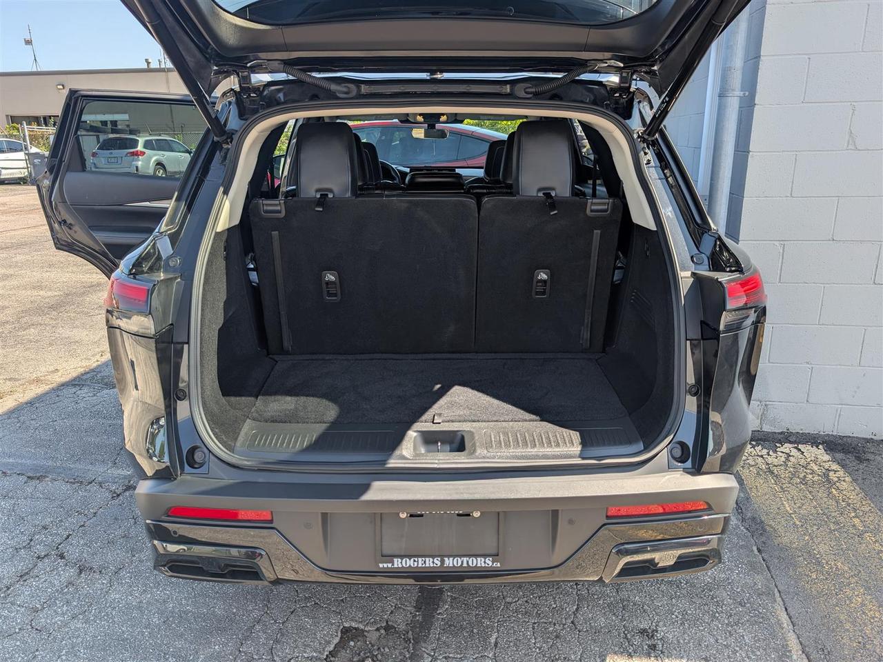 2024 Infiniti QX60 LUXE AWD - NAVI - PANO ROOF - TECH FEATS Photo