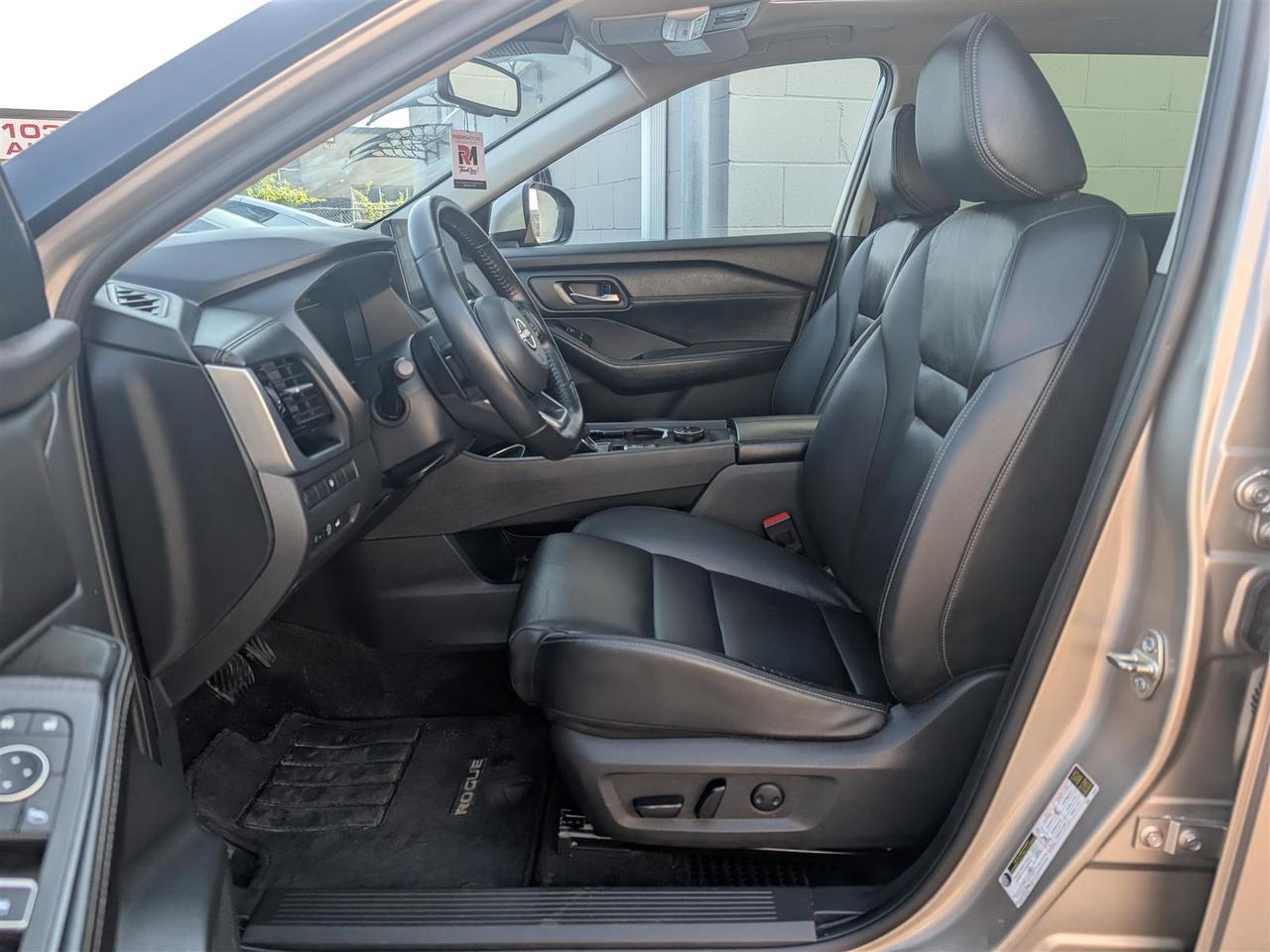 2024 Nissan Rogue SL AWD - PANO ROOF - NAVI - TECH FEATS Photo