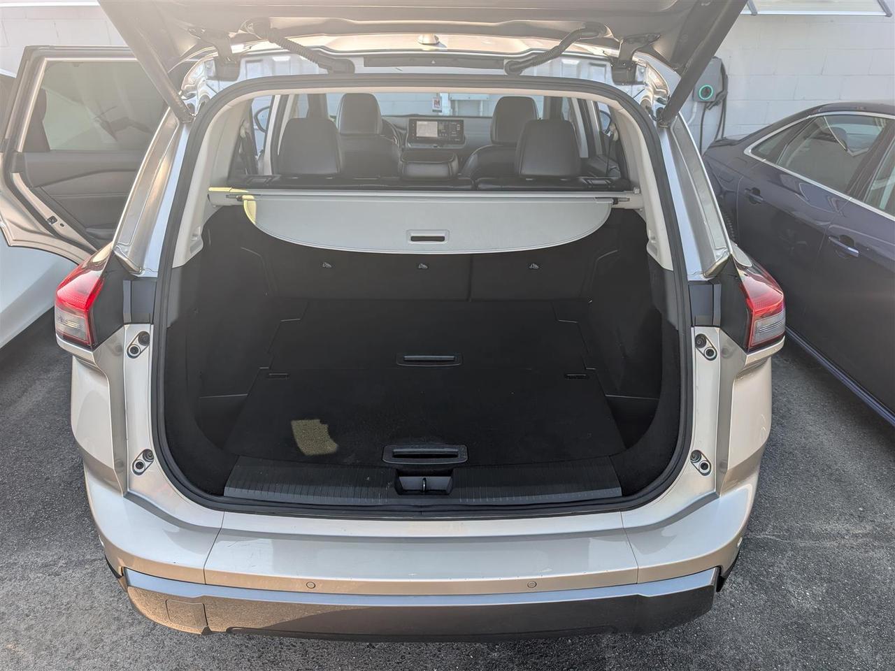 2024 Nissan Rogue SL AWD - PANO ROOF - NAVI - TECH FEATS Photo