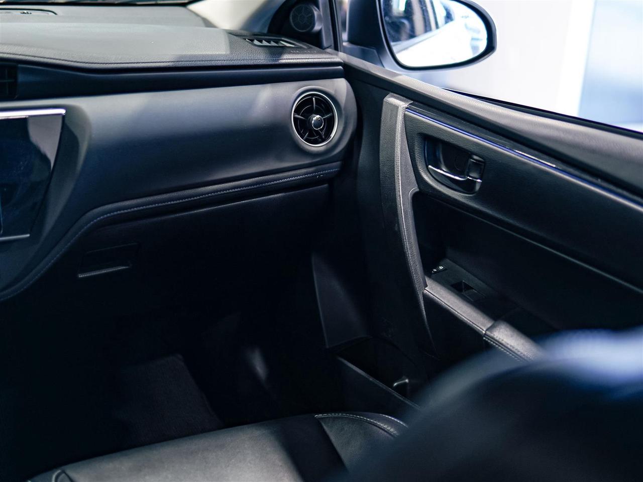 2018 Toyota Corolla XSE | NO ACCIDENTS | LEATHER | SUNROOF Photo