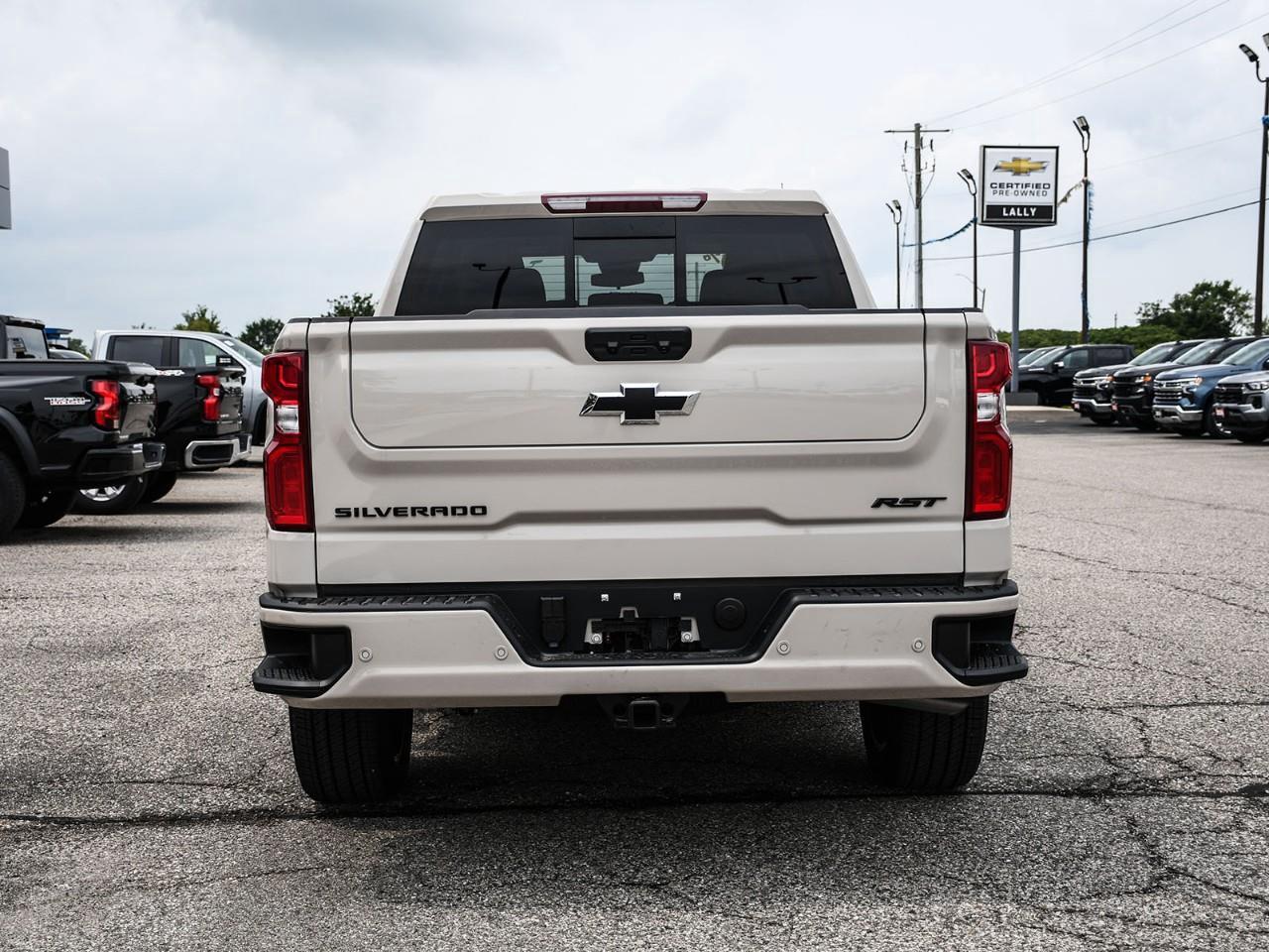 2026 Chevrolet Silverado 1500 RST Photo4