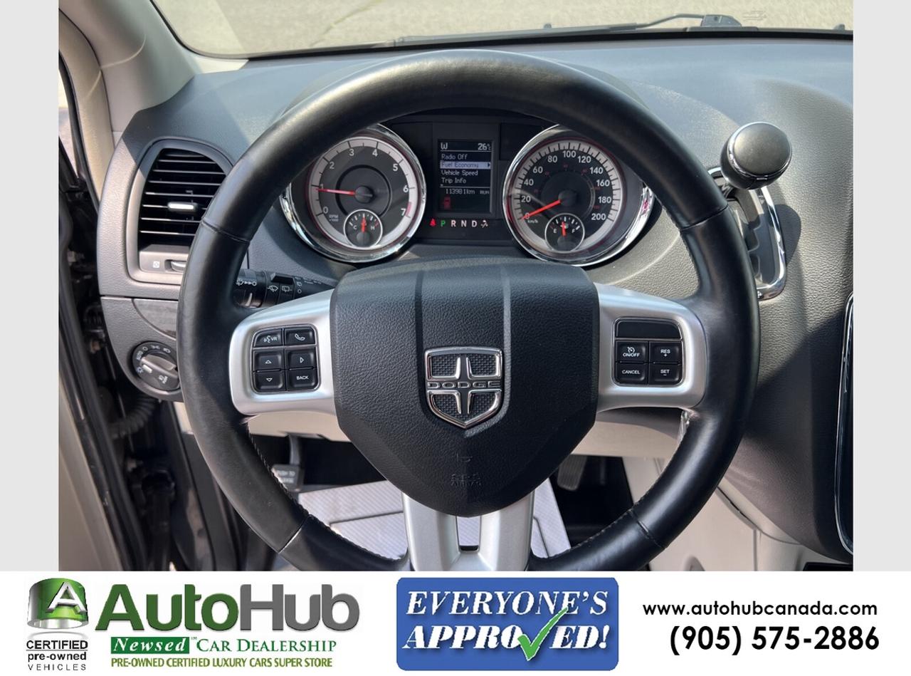 2017 Dodge Grand Caravan CREW PLUS-NAV-POWER SLIDING DOORS/TAILGATE-BACKUP CAMERA Photo