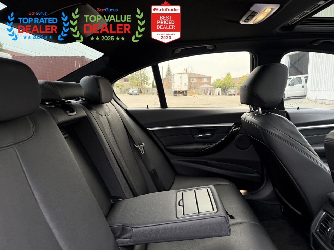 2018 BMW 3 Series //M PKG | SUNROOF | CARPLAY | LOADED Photo