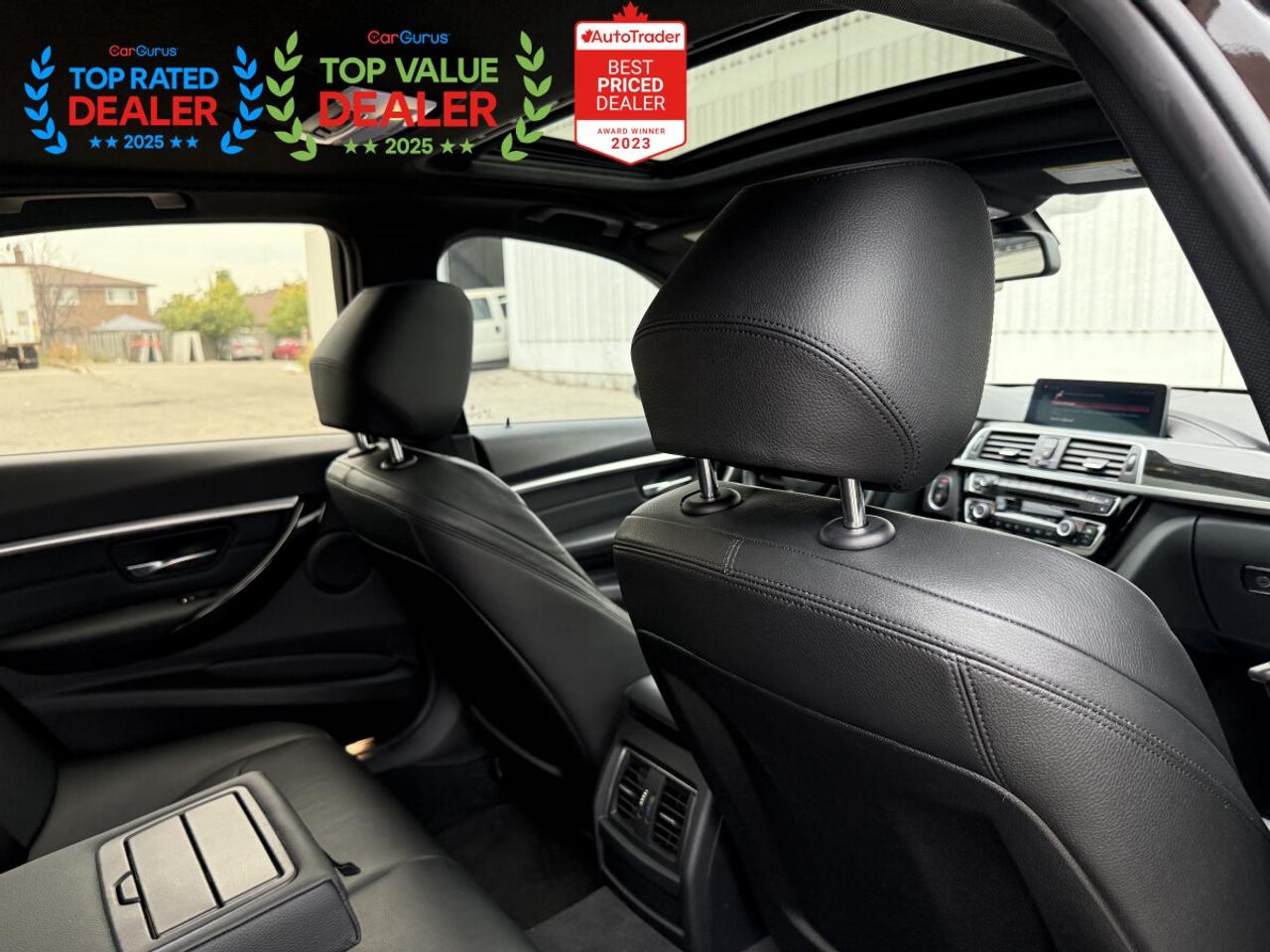 2018 BMW 3 Series //M PKG | SUNROOF | CARPLAY | LOADED Photo