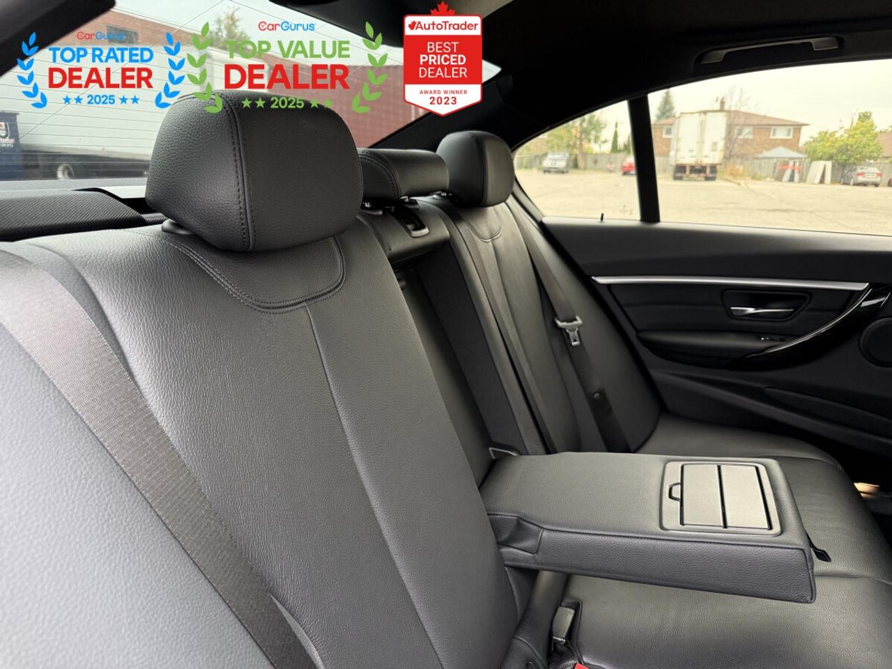 2018 BMW 3 Series //M PKG | SUNROOF | CARPLAY | LOADED Photo