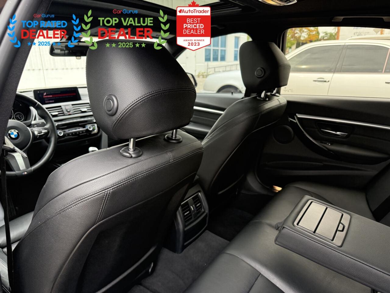 2018 BMW 3 Series //M PKG | SUNROOF | CARPLAY | LOADED Photo