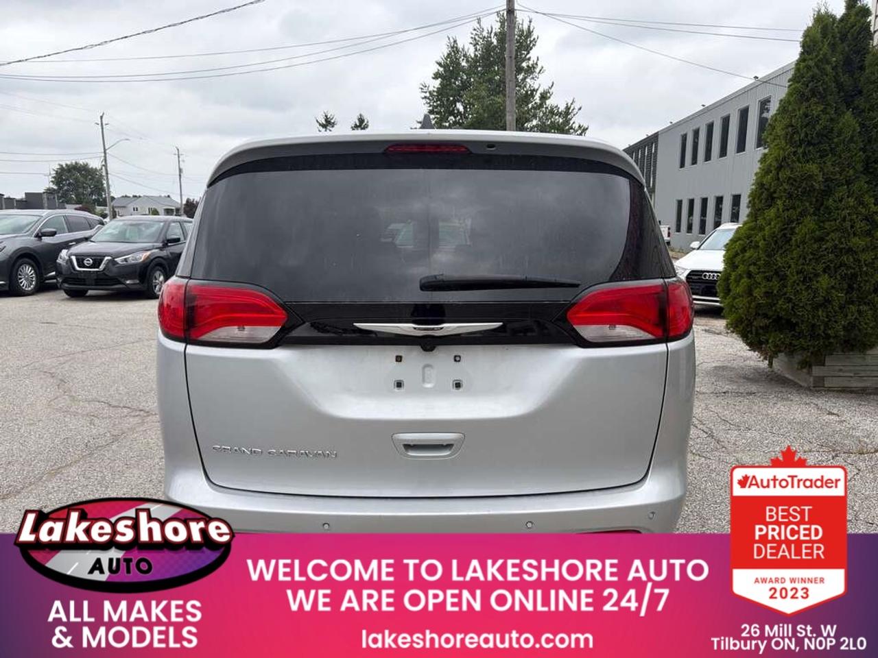 2024 Dodge Grand Caravan SXT Photo
