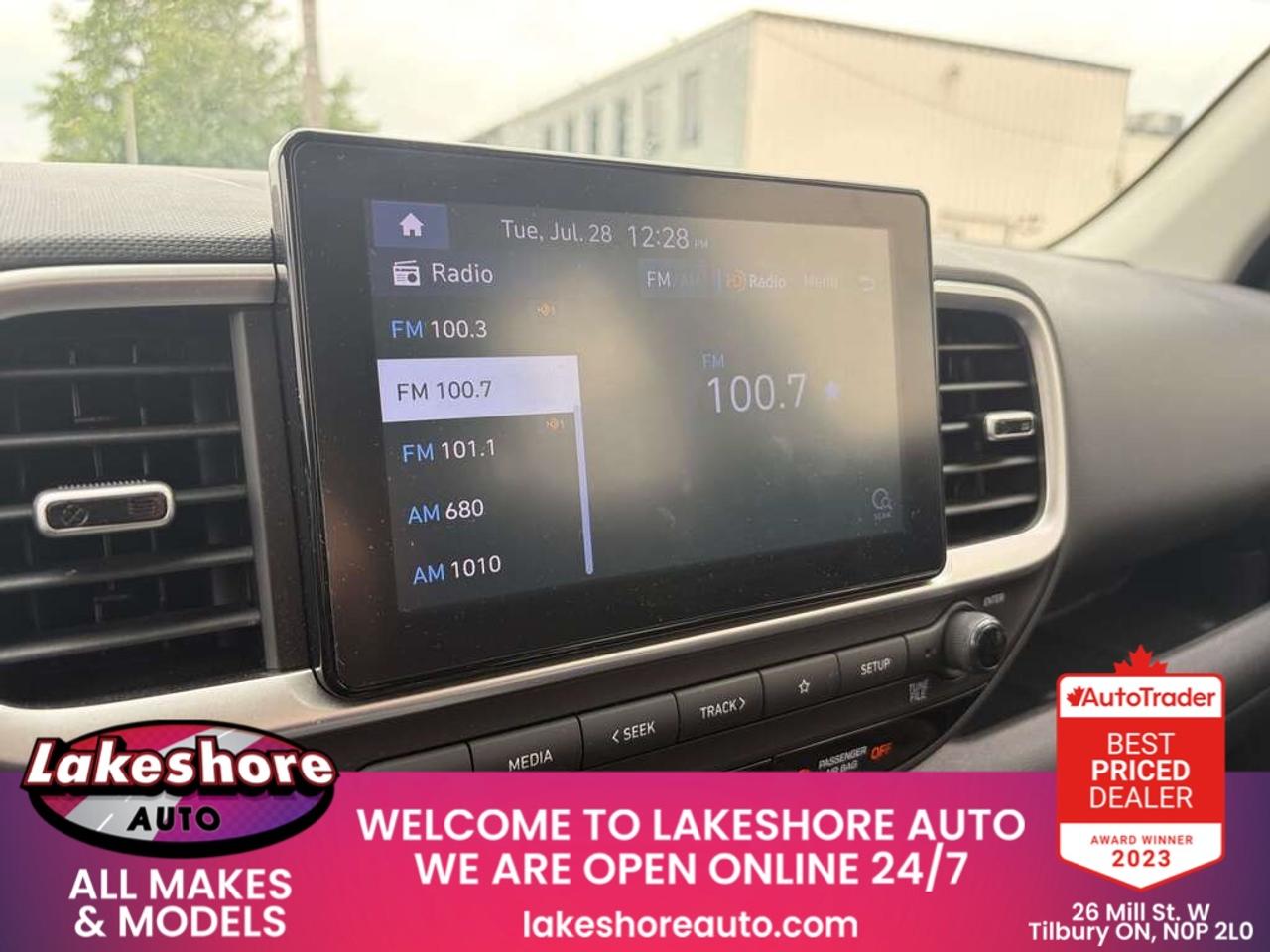 2022 Hyundai Venue ESSENTIAL Essential Photo