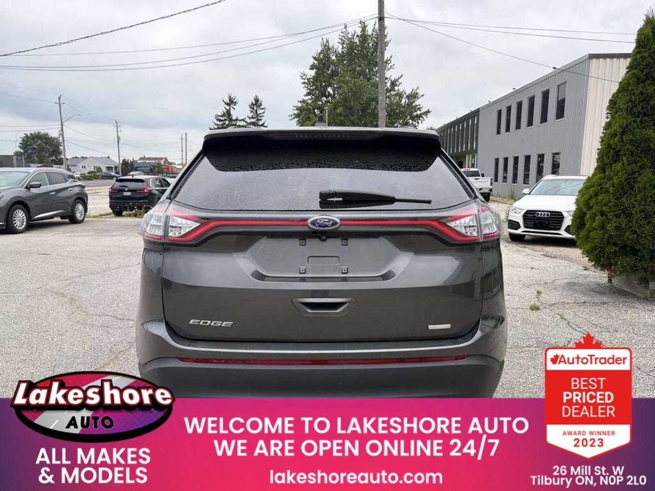 2018 Ford Edge SE Photo