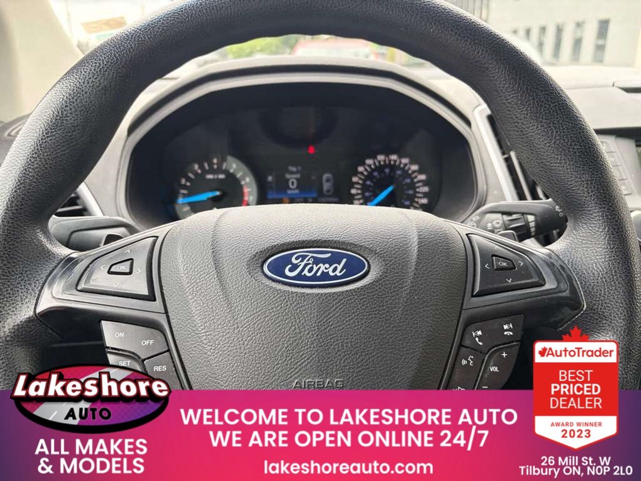 2018 Ford Edge SE Photo