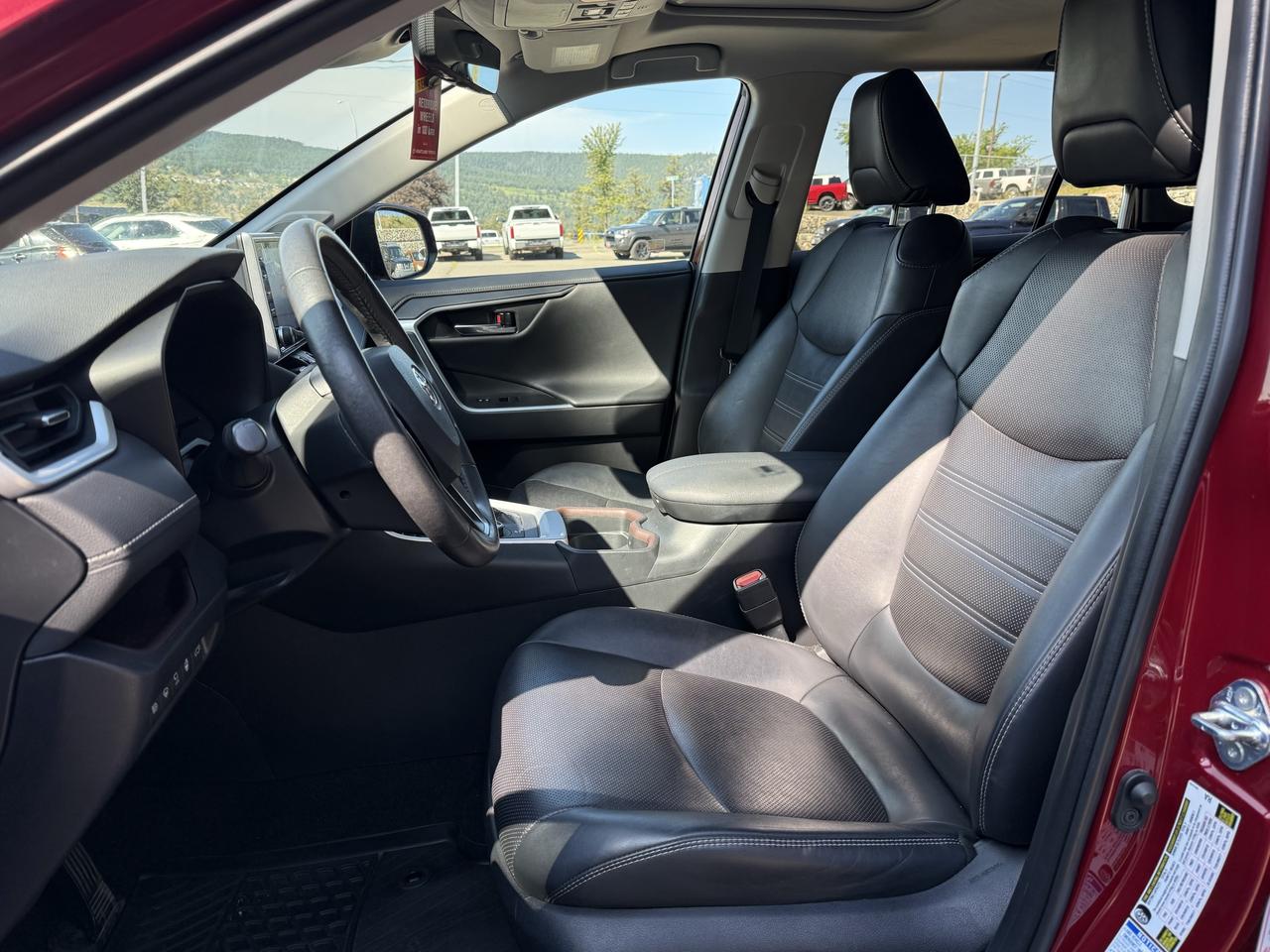 2020 Toyota RAV4 LIMITED  Photo