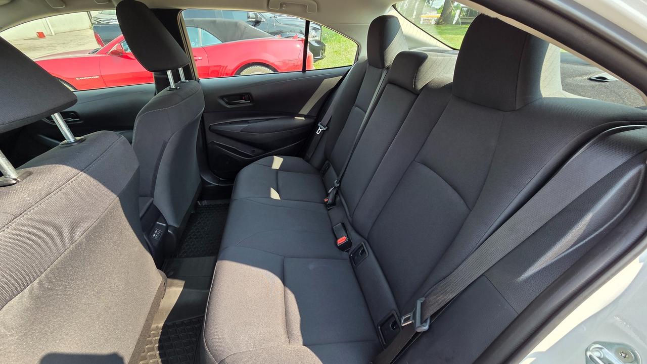 2024 Toyota Corolla LE Photo