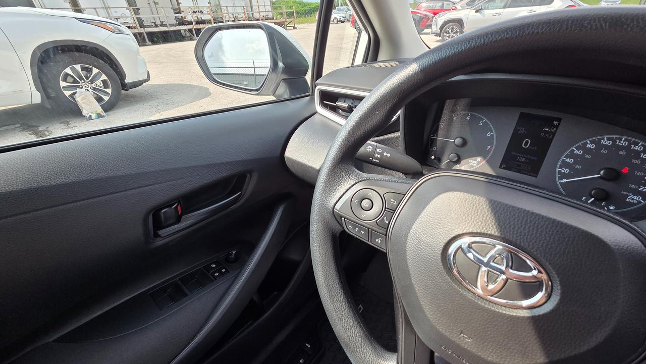 2024 Toyota Corolla LE Photo
