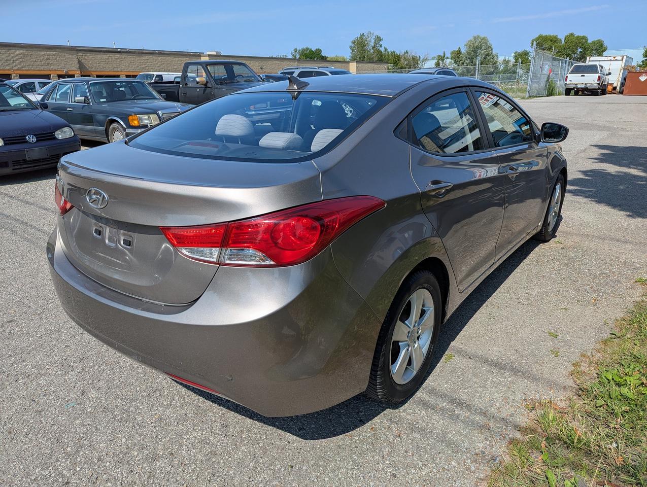 2011 Hyundai Elantra GLS Photo