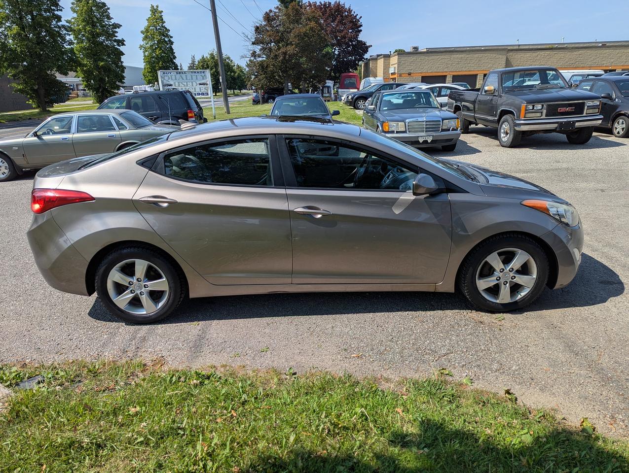 2011 Hyundai Elantra GLS Photo