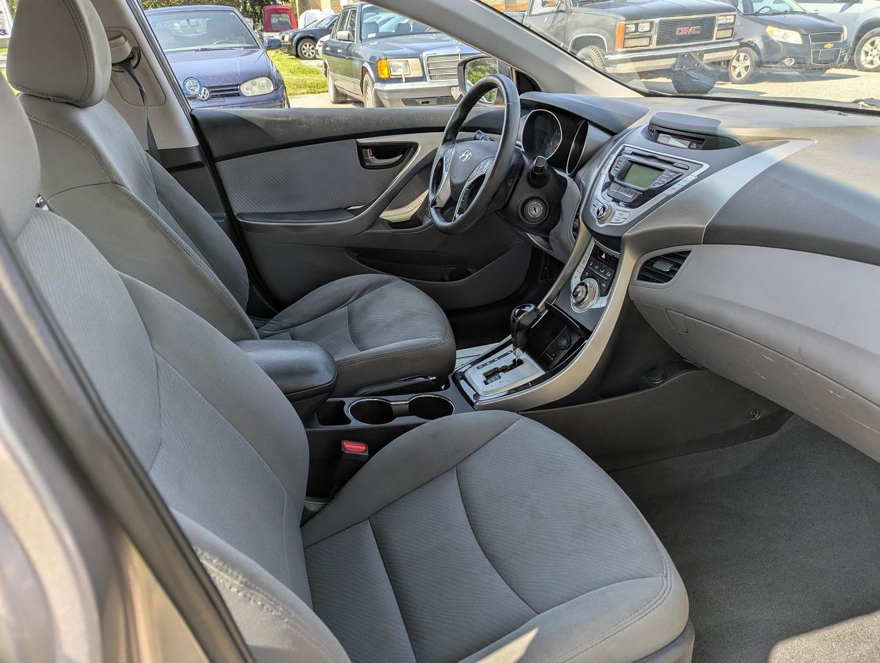 2011 Hyundai Elantra GLS Photo