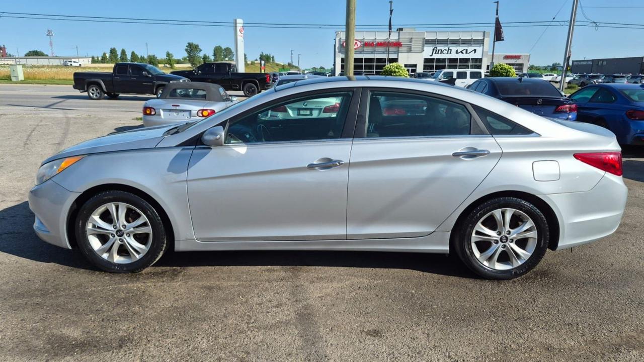 2012 Hyundai Sonata LIMITED, 4 CYL, LOADED, WELL MAINTAINED, CERTIFIED Photo