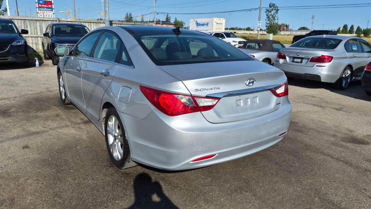 2012 Hyundai Sonata LIMITED, 4 CYL, LOADED, WELL MAINTAINED, CERTIFIED Photo