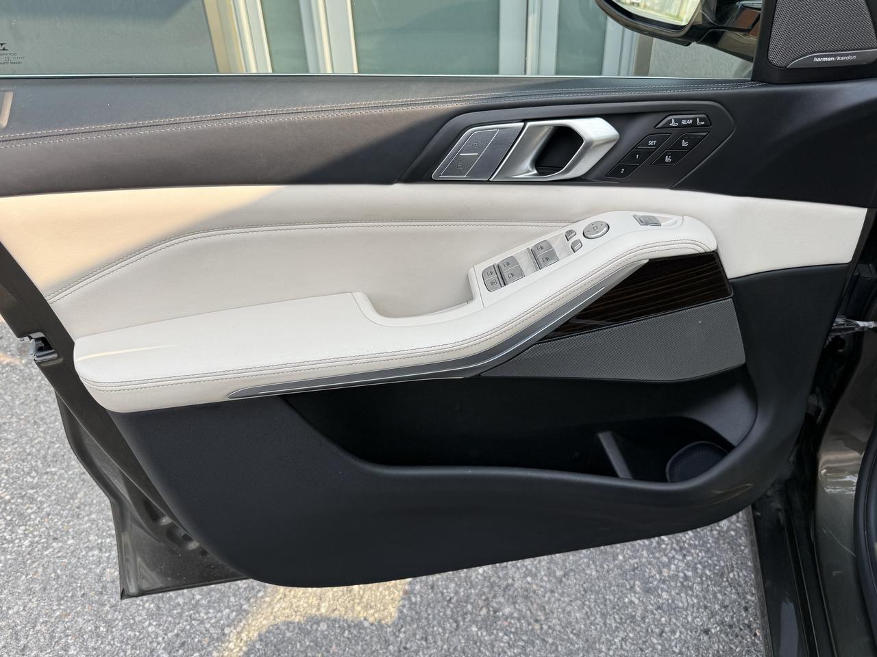 2021 BMW X7 xDrive40i Photo