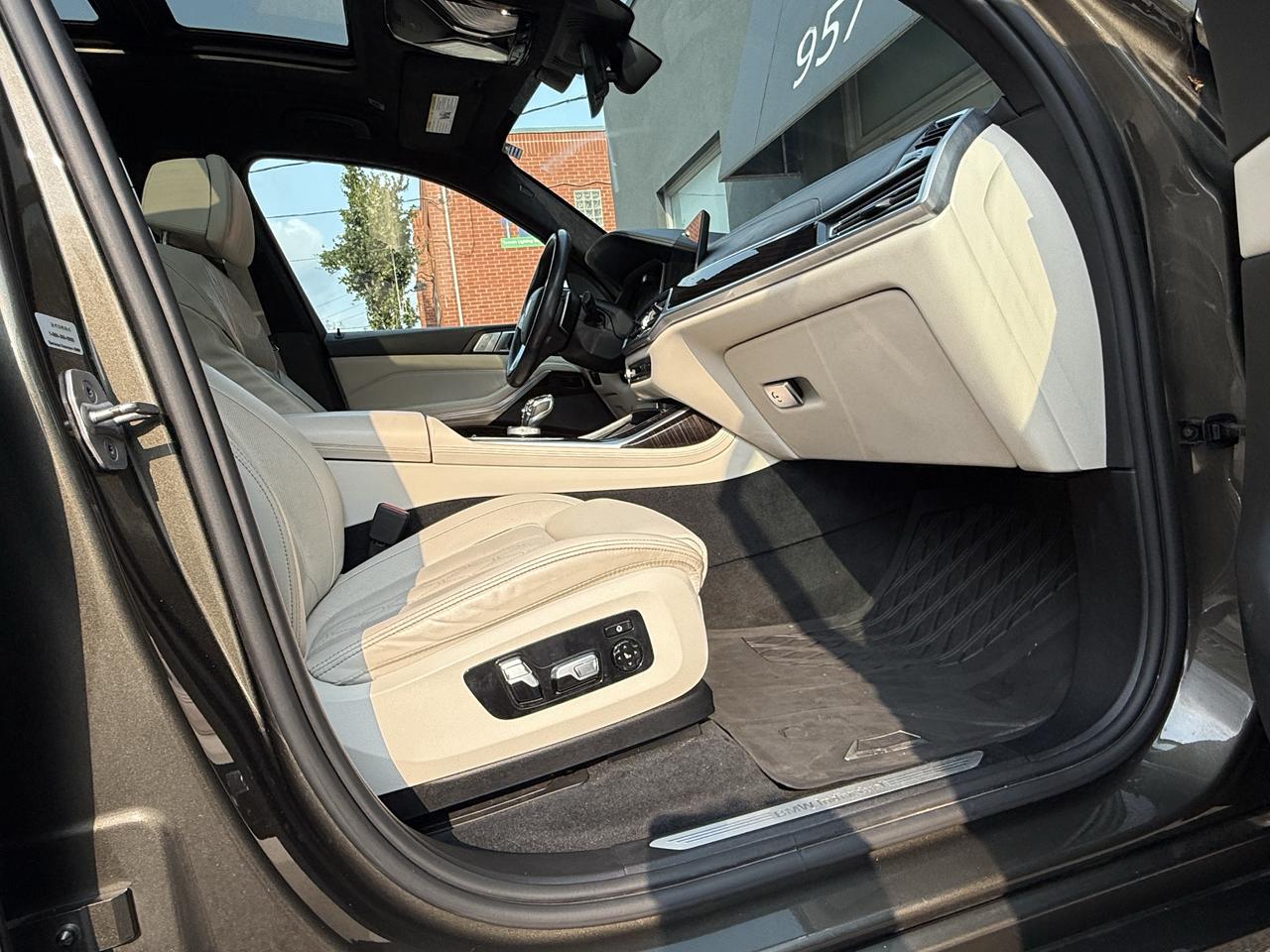 2021 BMW X7 xDrive40i Photo