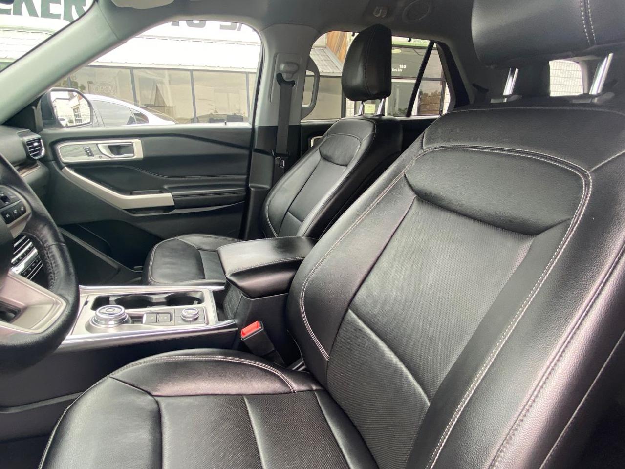 2021 Ford Explorer Limited WITH POWER LIFTGATE/LANE DEPARTURE!! Photo