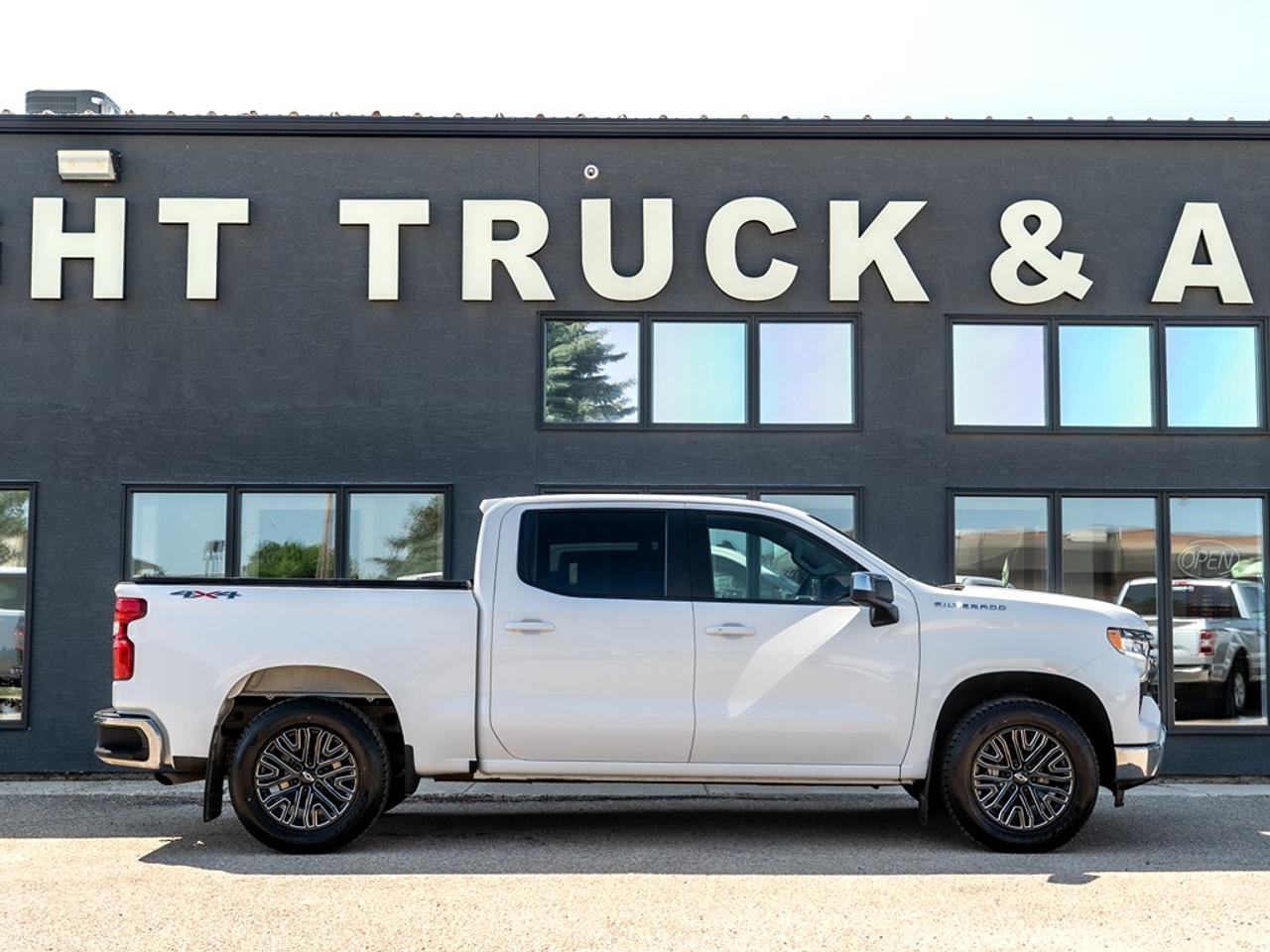 2023 Chevrolet Silverado 1500 4WD Crew Cab RIMS/TIRES Photo4
