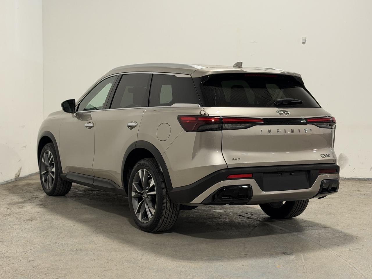 2024 Infiniti QX60 LUXE | 360 CAMERA | 7 SEATER! Photo