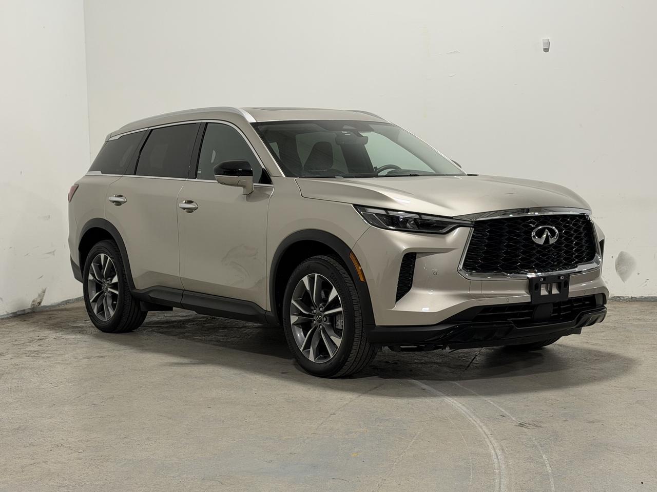 2024 Infiniti QX60 LUXE | 360 CAMERA | 7 SEATER! Photo2