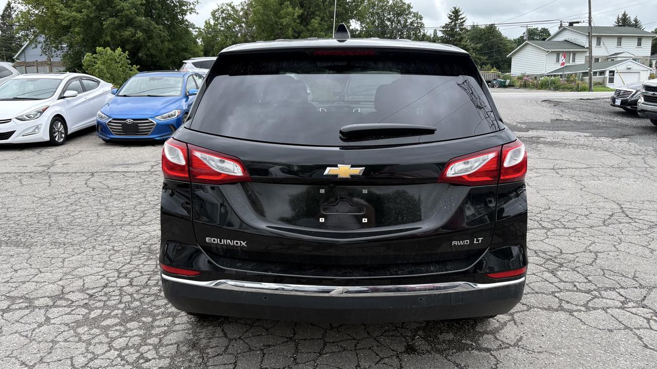 2018 Chevrolet Equinox LT Photo