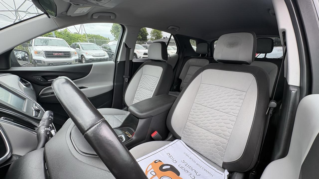 2018 Chevrolet Equinox LT Photo