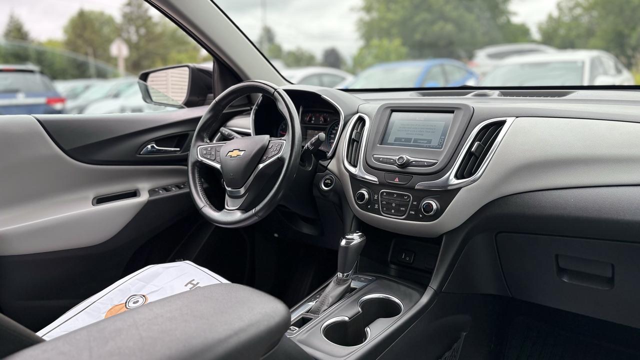 2018 Chevrolet Equinox LT Photo