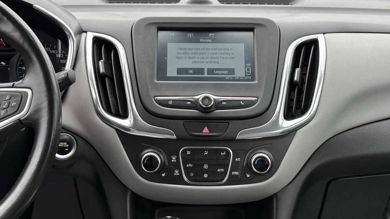 2018 Chevrolet Equinox LT Photo