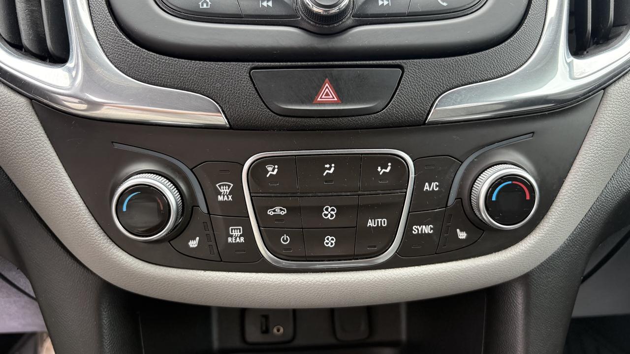 2018 Chevrolet Equinox LT Photo