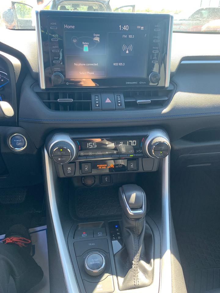2020 Toyota RAV4 Hybrid XSE Photo