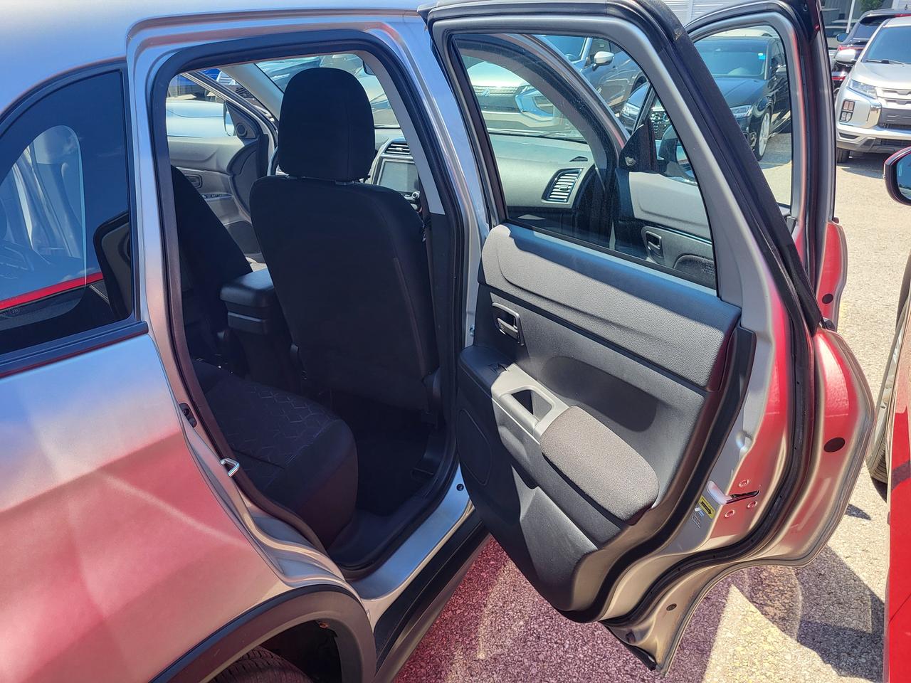 2020 Mitsubishi RVR ES FWD Photo