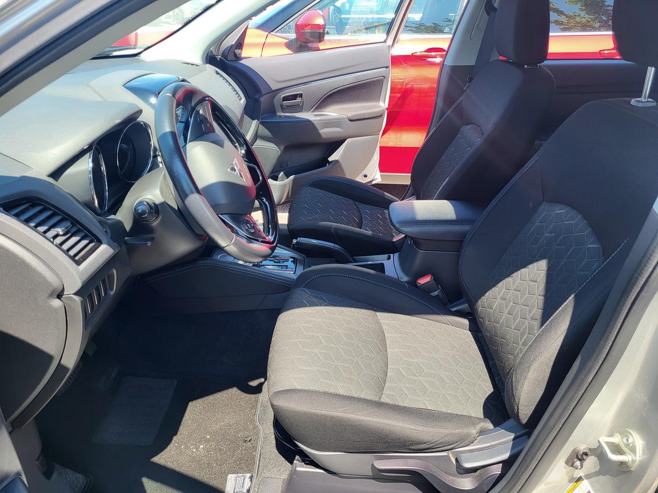 2020 Mitsubishi RVR ES FWD Photo