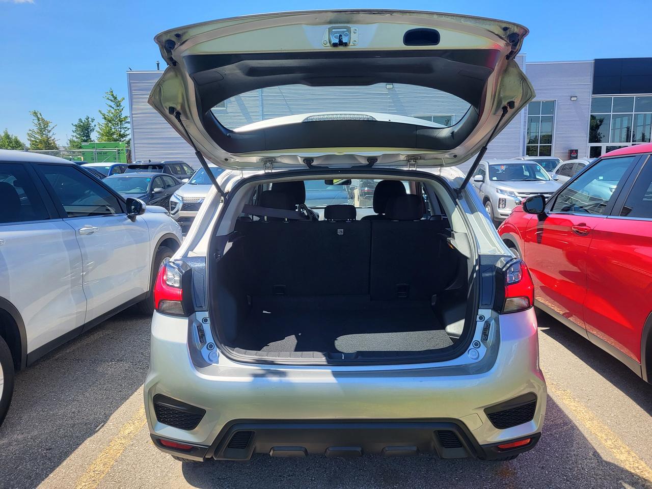 2020 Mitsubishi RVR ES FWD Photo