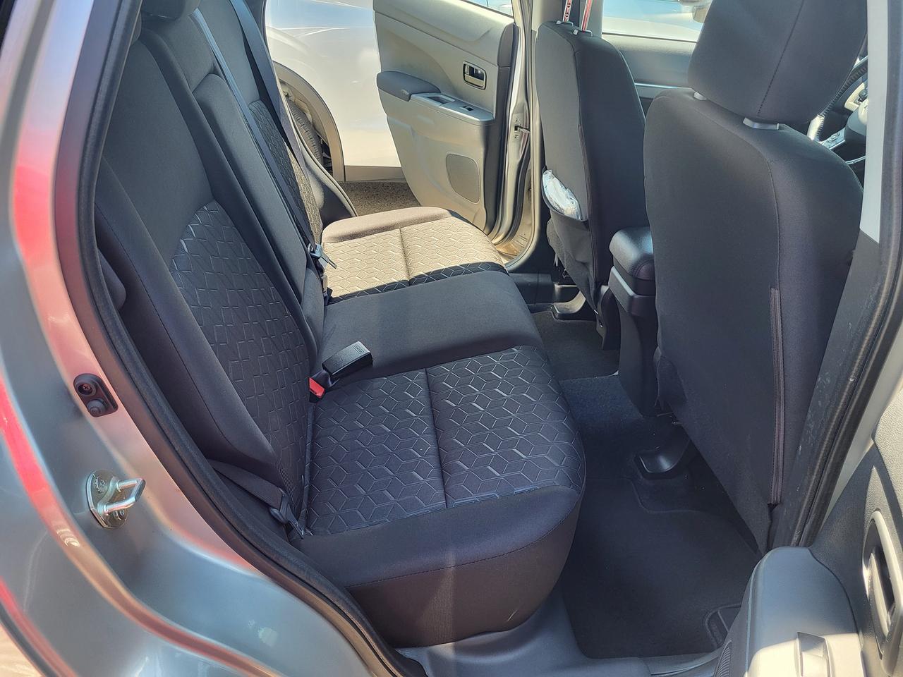 2020 Mitsubishi RVR ES FWD Photo