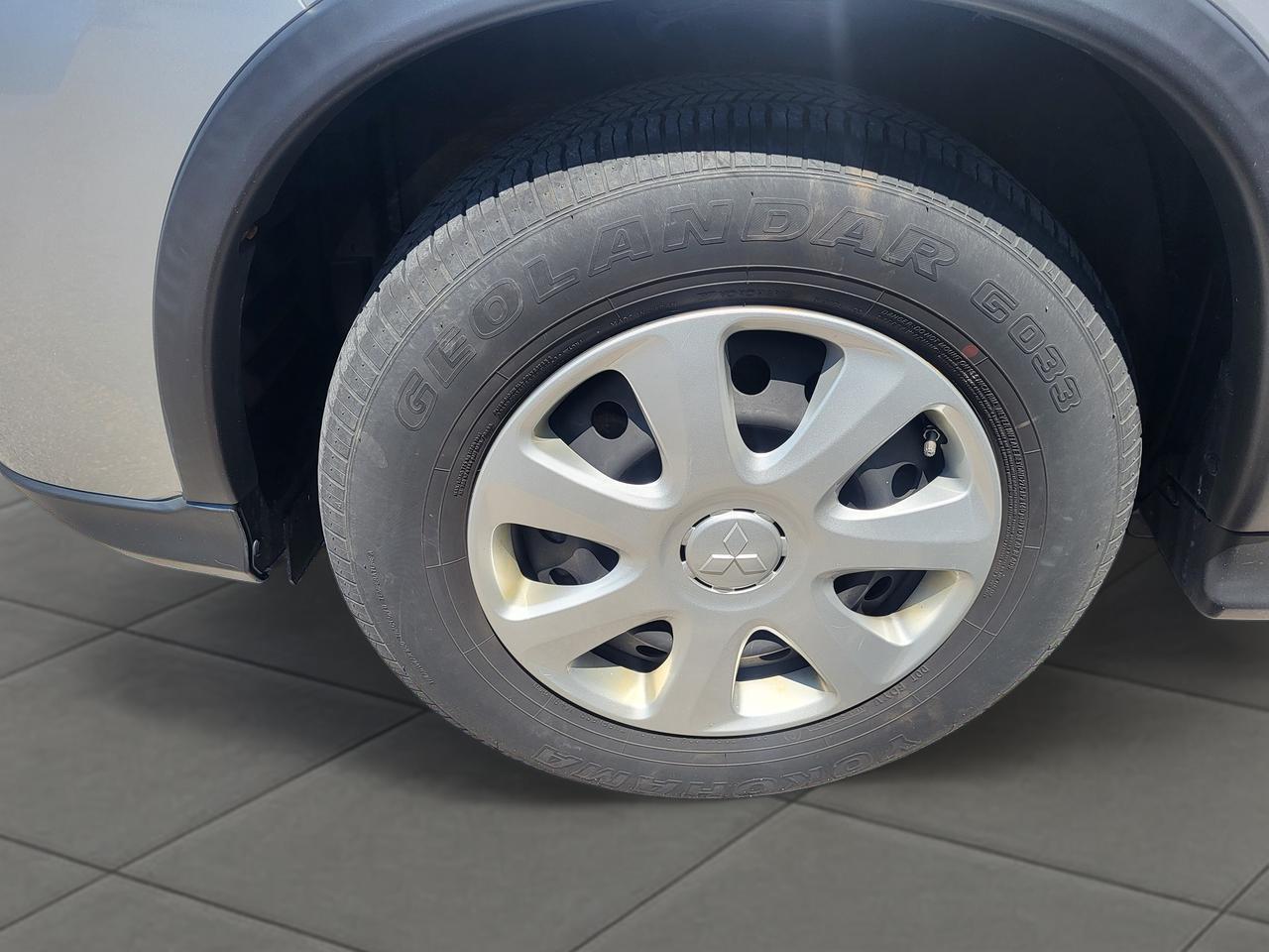 2020 Mitsubishi RVR ES FWD Photo