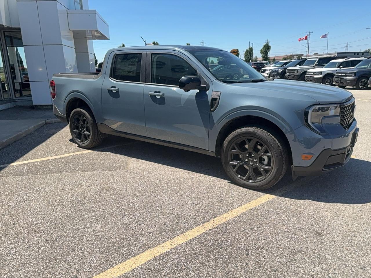 2026 Ford Maverick LARIAT, MOON ROOF, BLACK APPEARANCE PKG, 360 CAM Photo