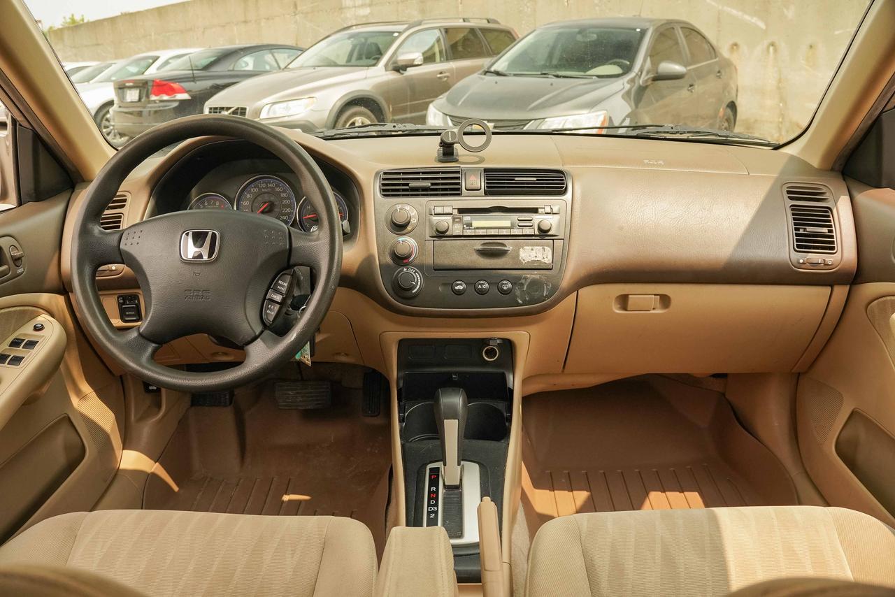 2004 Honda Civic LX Photo