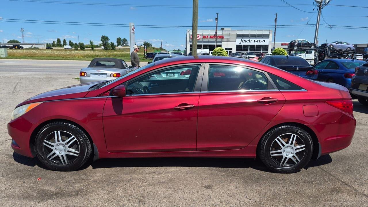 2011 Hyundai Sonata GL, AUTO, NEW ENGINE, 2 SETS OF WHEELS, CERTIFIED Photo