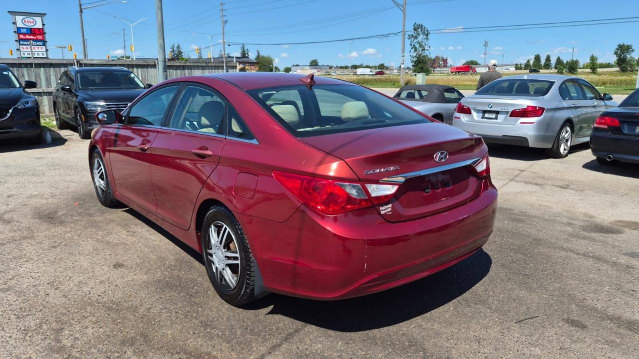 2011 Hyundai Sonata GL, AUTO, NEW ENGINE, 2 SETS OF WHEELS, CERTIFIED Photo2