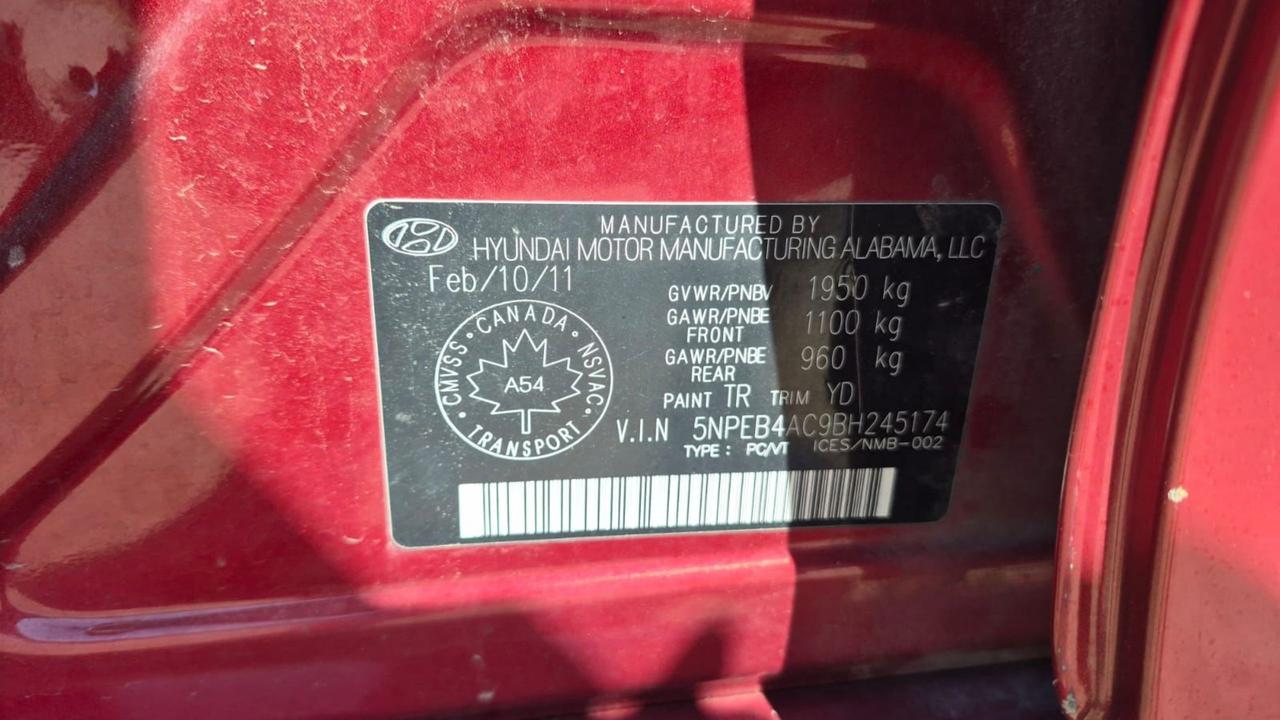 2011 Hyundai Sonata GL, AUTO, NEW ENGINE, 2 SETS OF WHEELS, CERTIFIED Photo