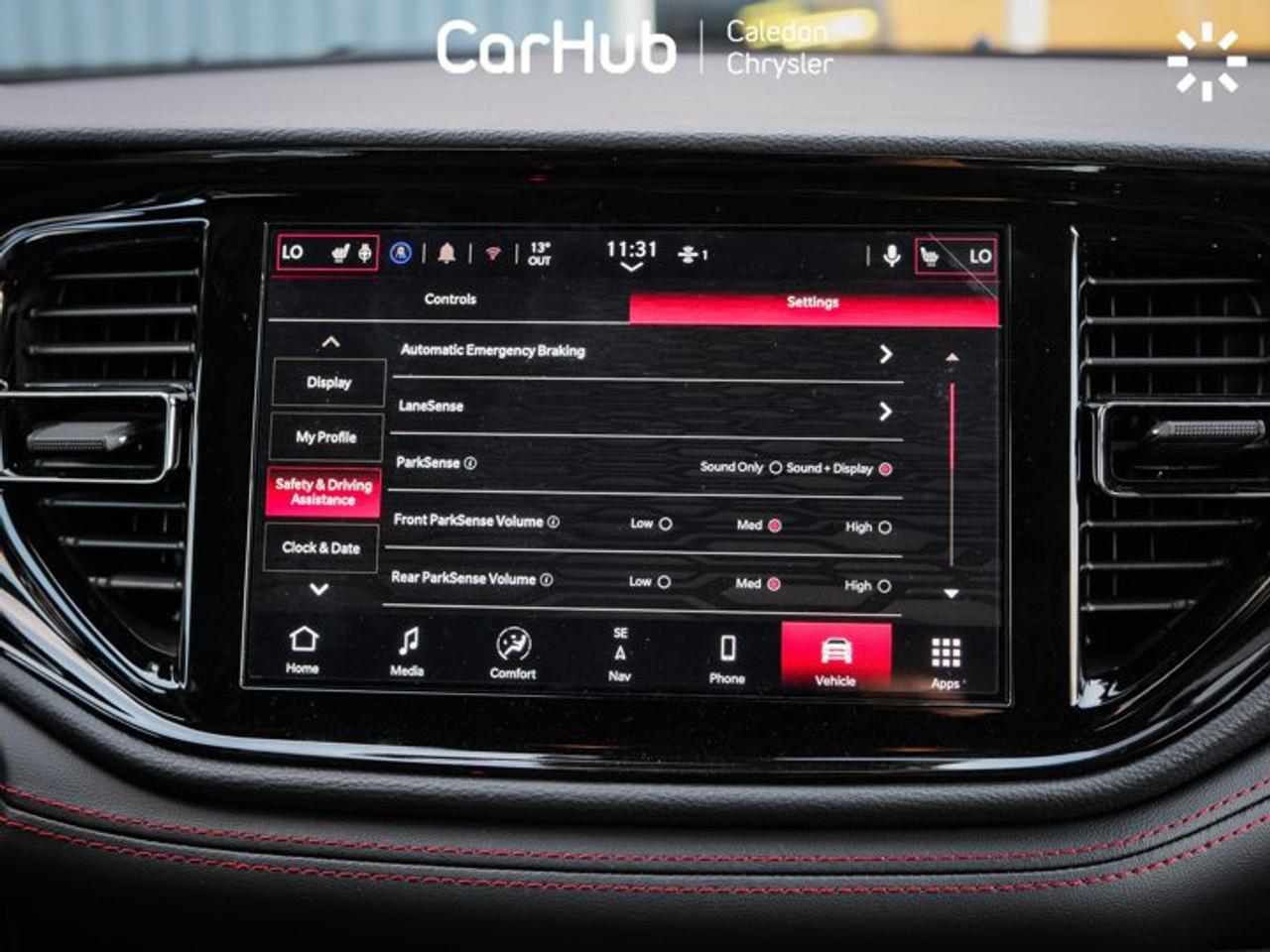 2027 Dodge Durango GT Plus 3.6L Pentastar V6 | Blacktop Package | Heated & Ventilated Seats Photo